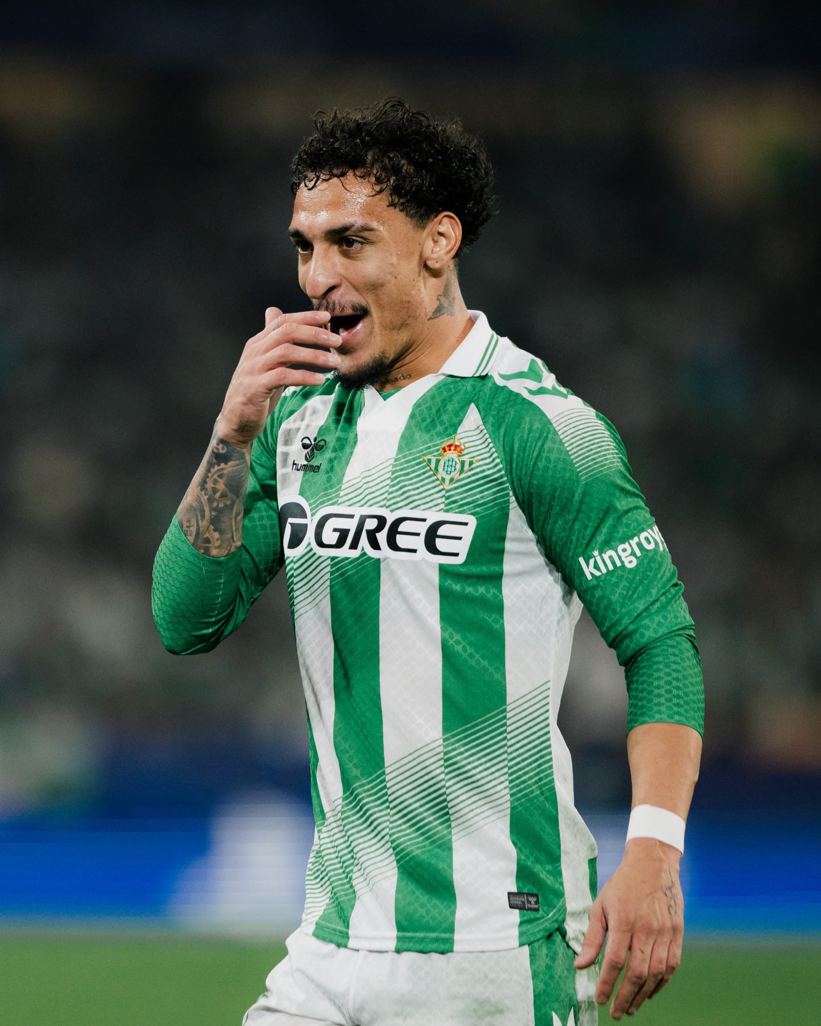 Antony estalla en su cambio y Pellegrini apaga el fuego — foto 7